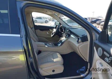 2019 Mercedes-Benz Glc 300 из США, поврежденный, VIN WDC0G4JB5KV144100